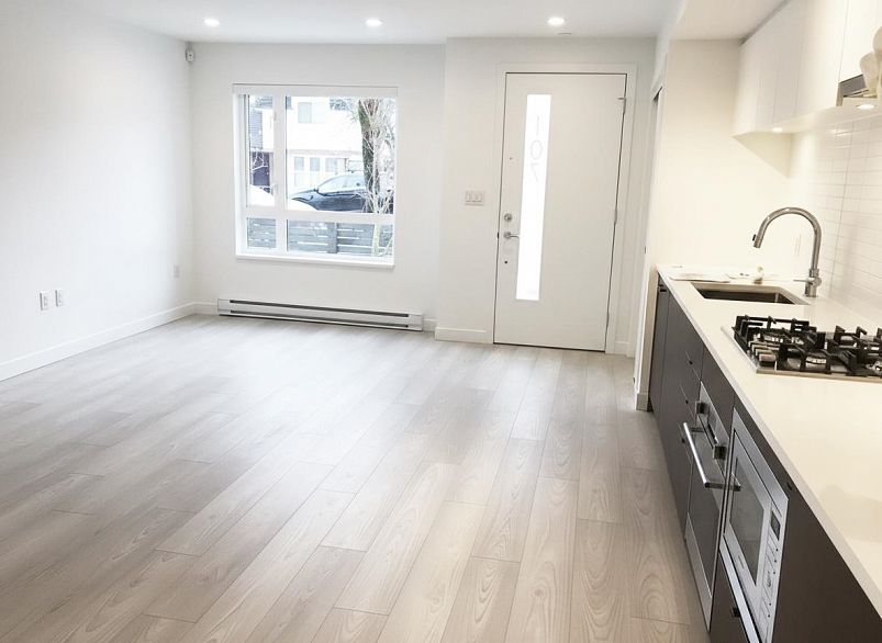 321 E 16TH AVENUE, Vancouver BC V5T 2T7