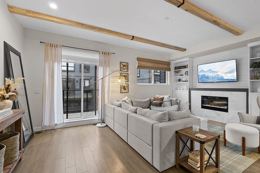 147 4738 Hemlock Way