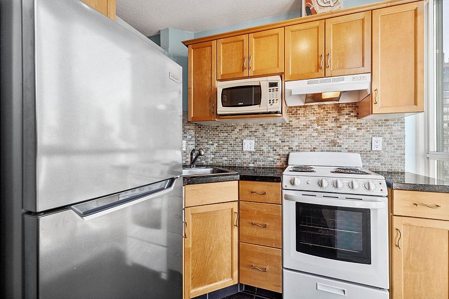 1202 1188 Richards Street