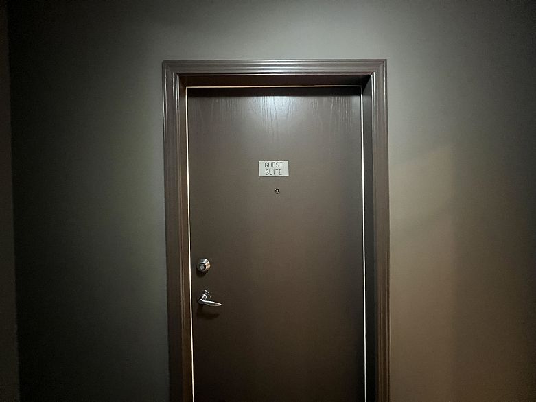 1203 928 Richards Street