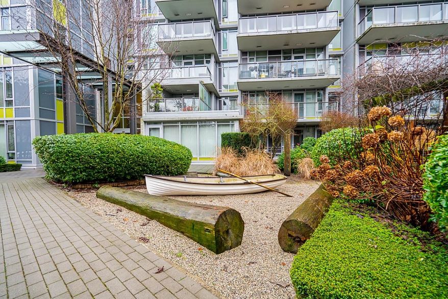 207 3162 Riverwalk Avenue