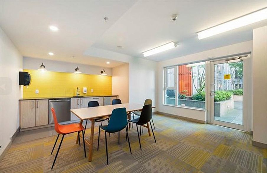 PH8 955 E Hastings Street