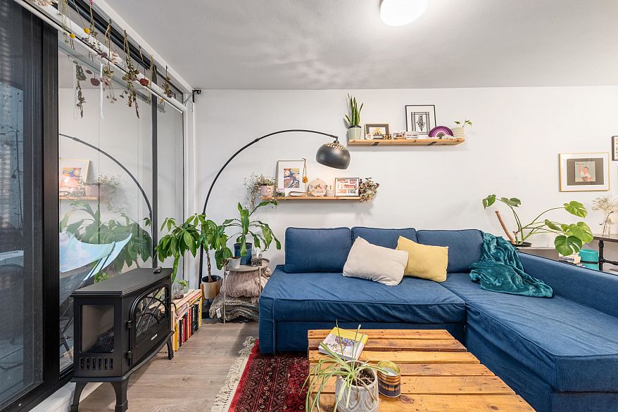 217 2150 E Hastings Street