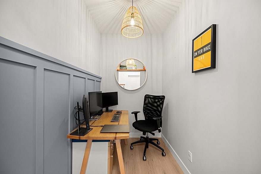 409 4550 Fraser Street