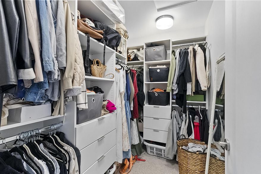 147 4738 Hemlock Way