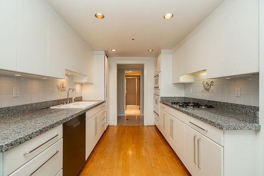 602 1550 W 15th Avenue