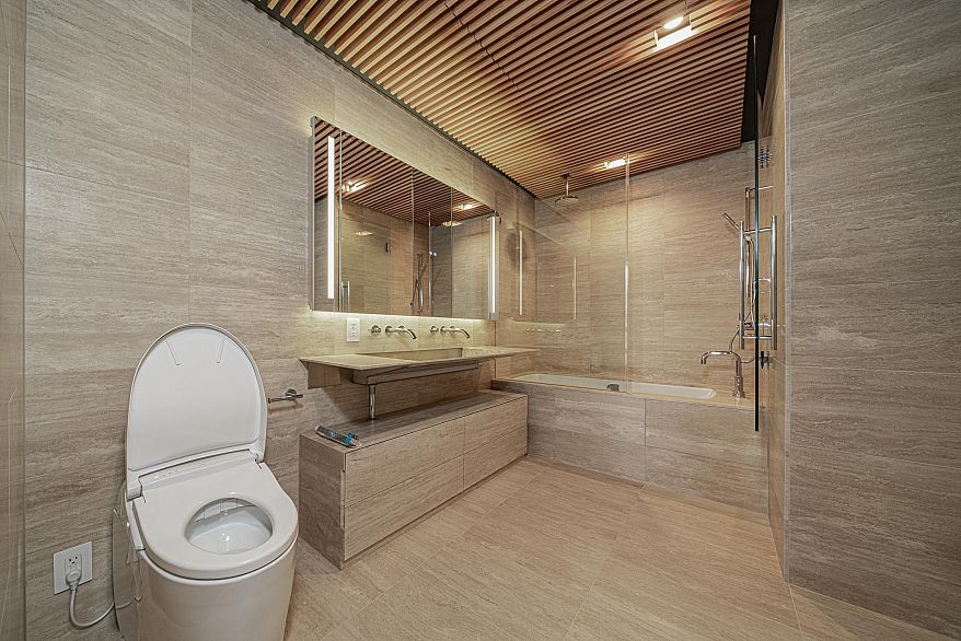 1203 1568 Alberni Street