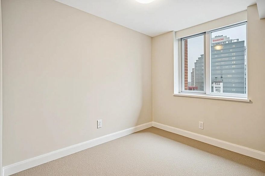 613 1618 Quebec Street