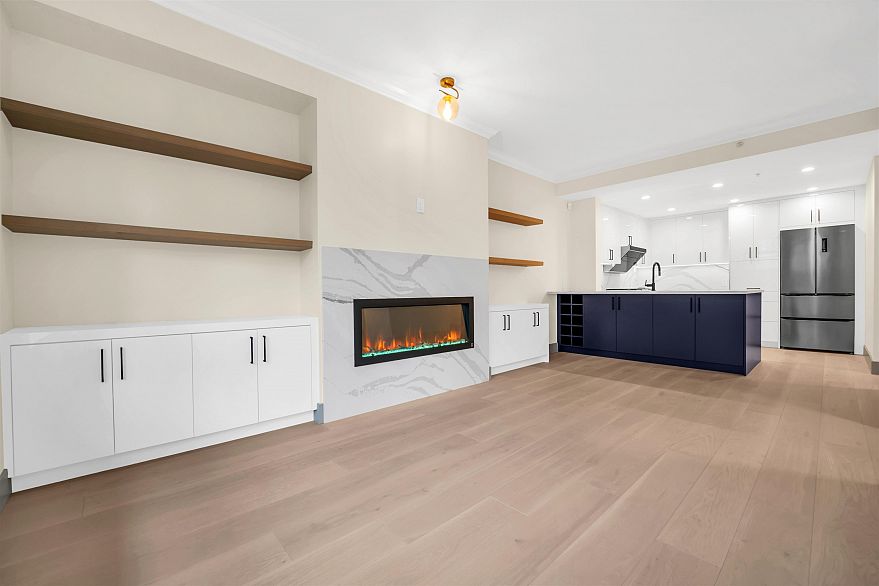 6018 Chancellor Mews