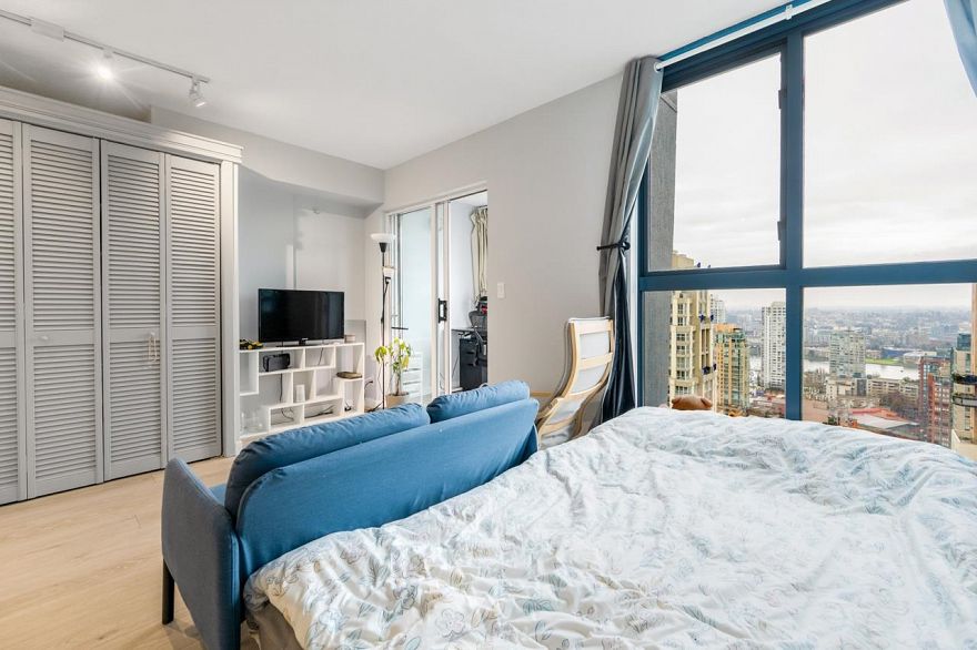 1907 1238 Seymour Street