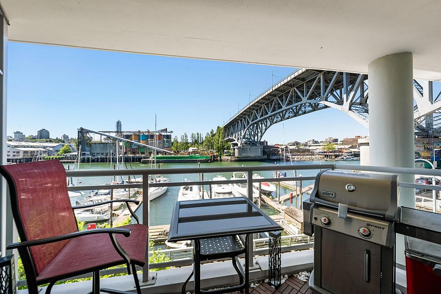 203 628 Kinghorne Mews