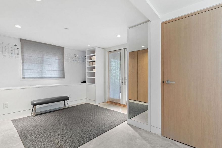 1963 Mcnicoll Avenue