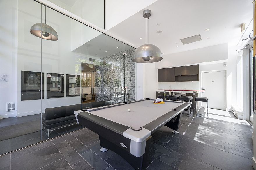 703 2550 Spruce Street