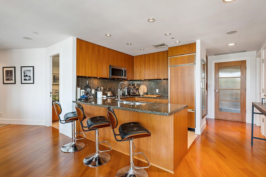 203 628 Kinghorne Mews