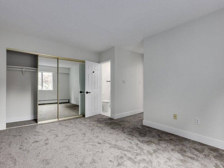 307 2255 York Avenue