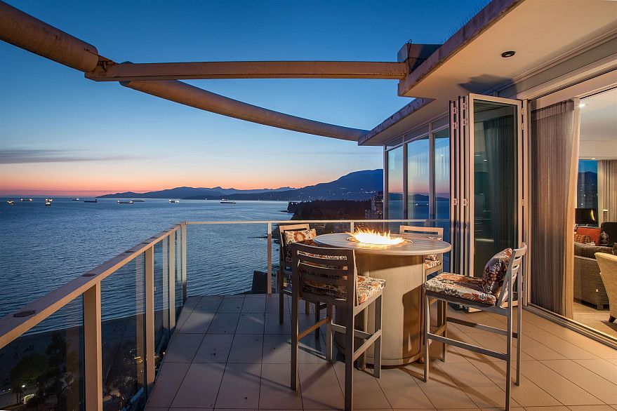 2101 1221 Bidwell Street