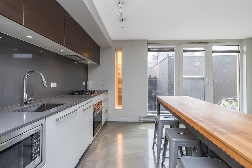 505 150 E Cordova Street