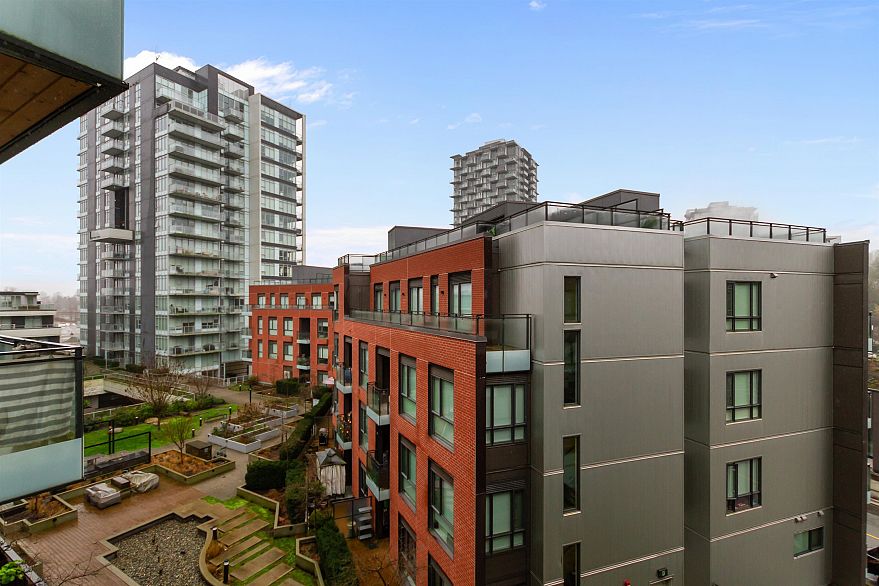 513 3588 Sawmill Crescent