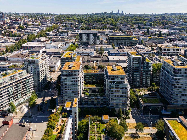 902 138 W 1st Avenue