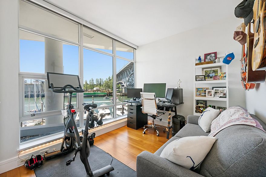 203 628 Kinghorne Mews