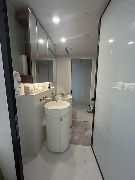 1603 1033 Nelson Street