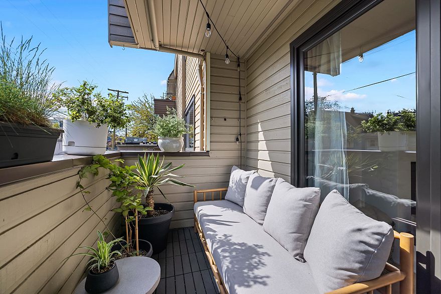 207 1424 Walnut Street