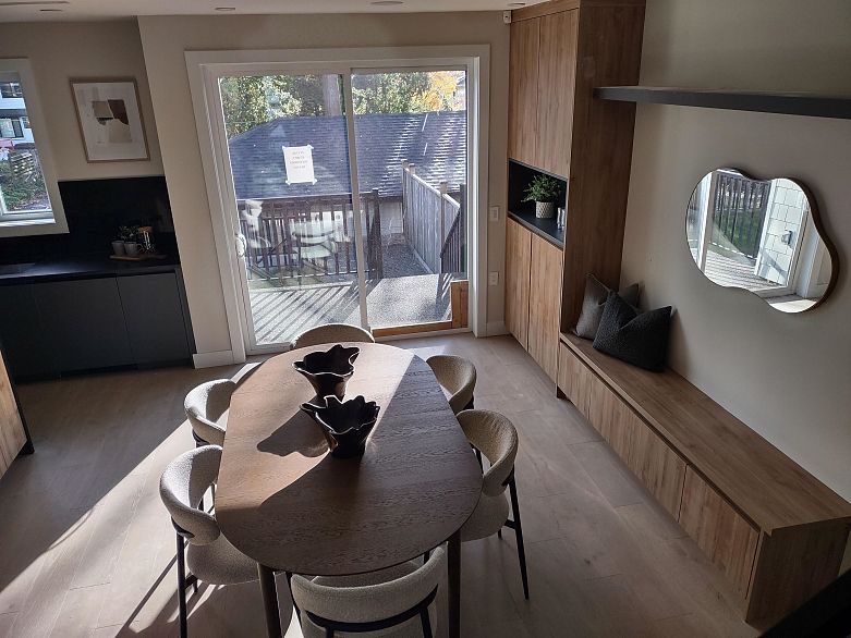 1 1706 W 68th Avenue