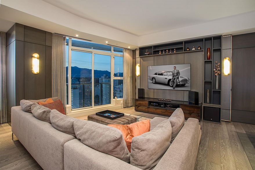 2101 1221 Bidwell Street