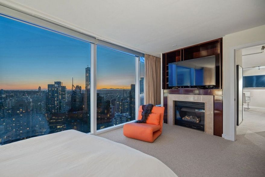 3206 938 Nelson Street