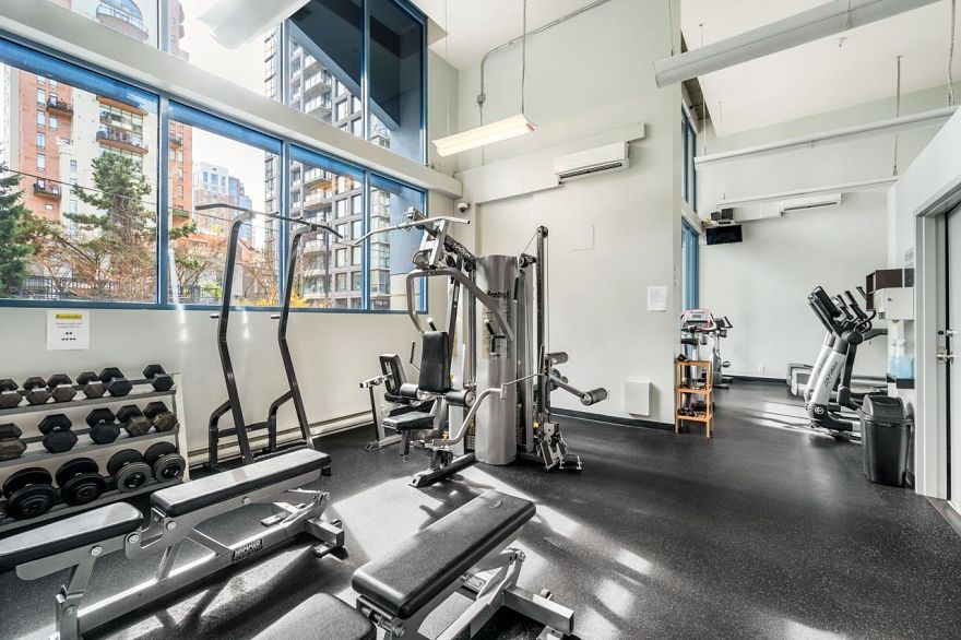 1907 1238 Seymour Street