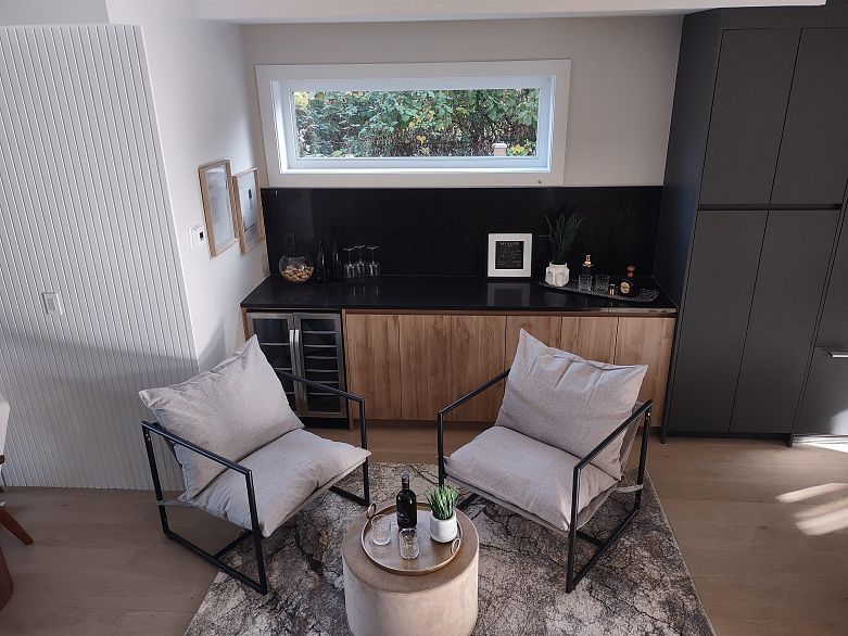 1 1706 W 68th Avenue