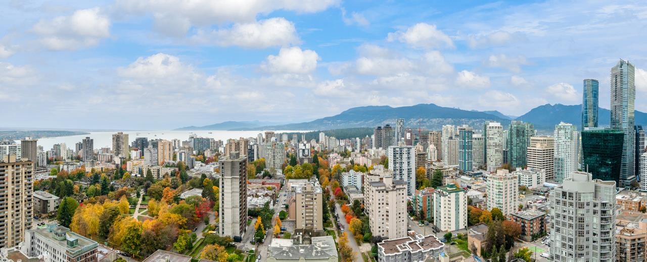 3105 1028 Barclay Street