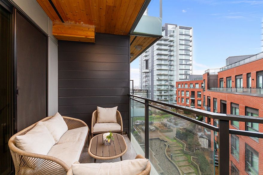 513 3588 Sawmill Crescent