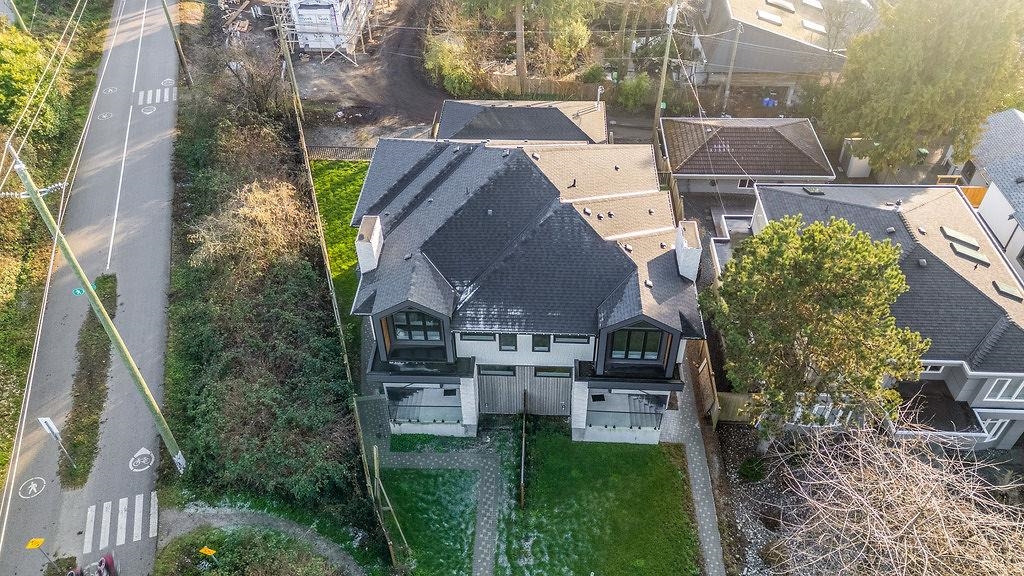 1 1706 W 68th Avenue