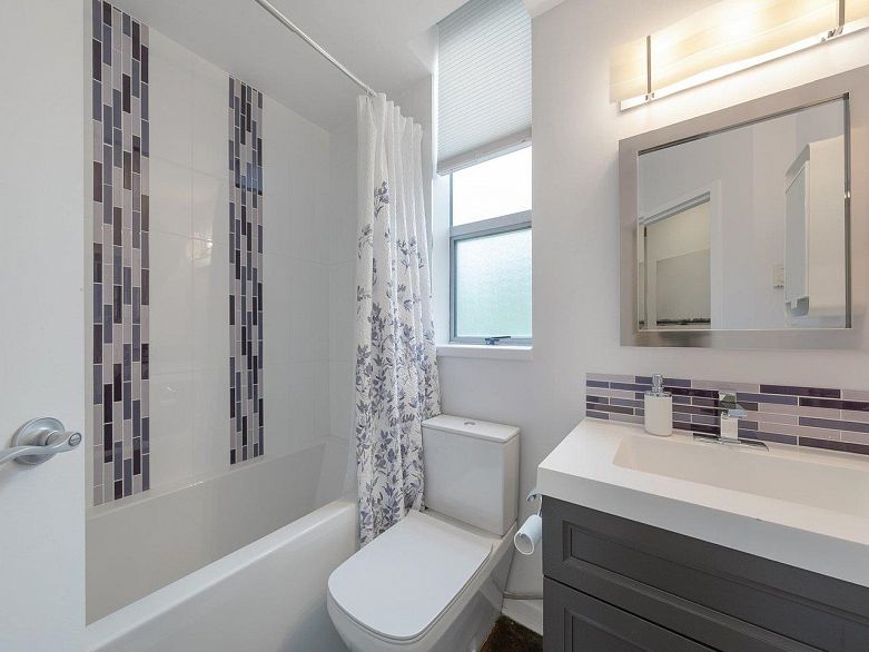 306 919 Station Street