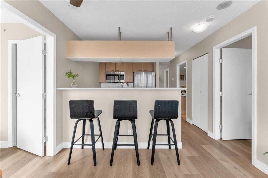 2011 1331 Alberni Street