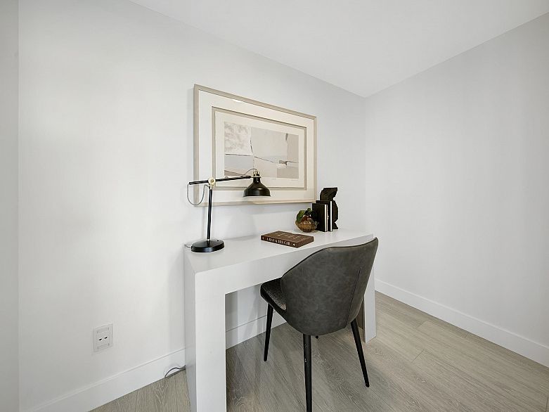 3309 939 Homer Street