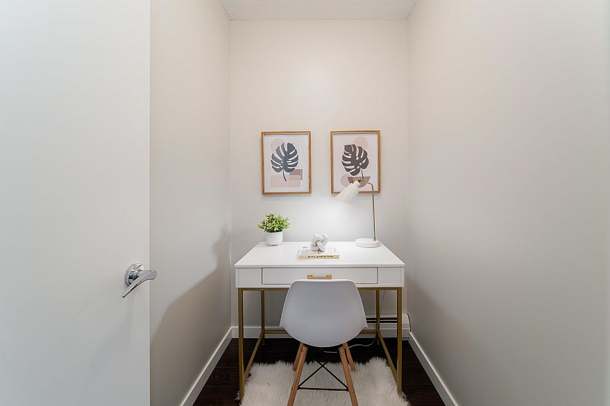 902 138 W 1st Avenue