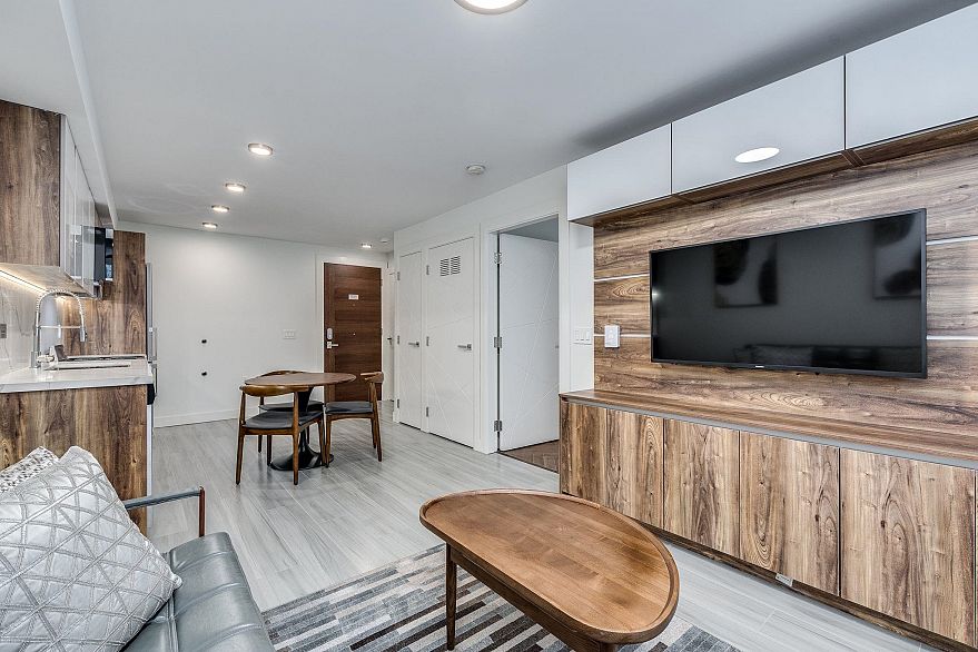 102 1168 PENDRELL STREET, Vancouver BC V6E 1L4