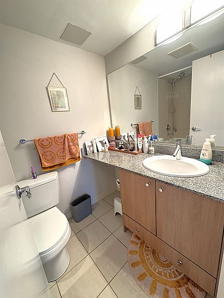 1504 1212 Howe Street