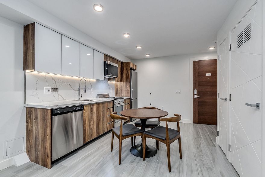 102 1168 PENDRELL STREET, Vancouver BC V6E 1L4