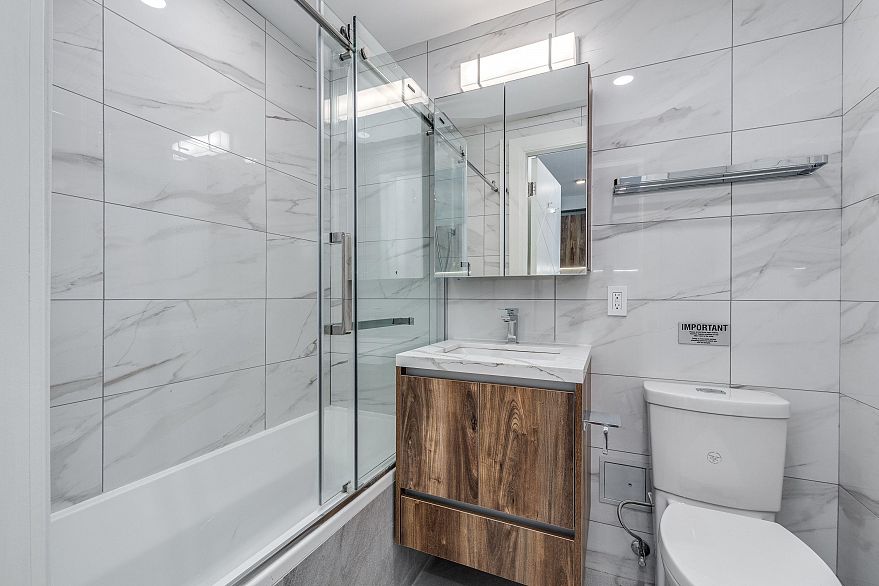 304 1168 PENDRELL STREET, Vancouver BC V6E 1L4