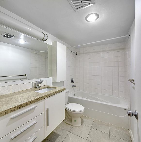 315 2025 W 2nd Avenue