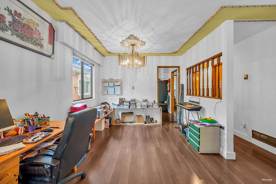 3334 Archimedes Street