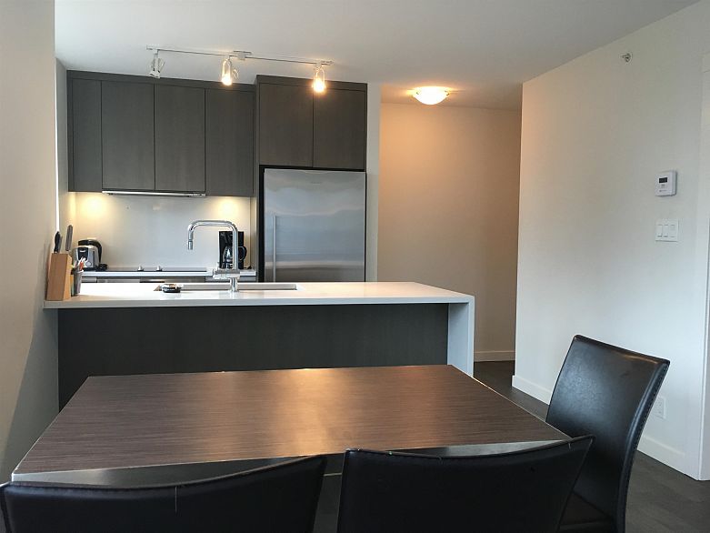 605 1009 HARWOOD STREET, Vancouver BC V6Z 1Z7