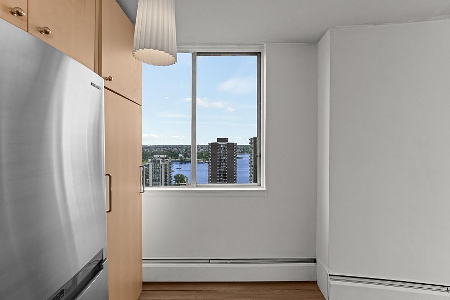 1701 1251 Cardero Street