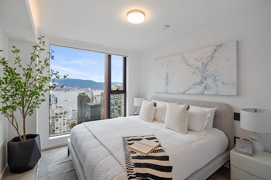 2901 1408 Robson Street