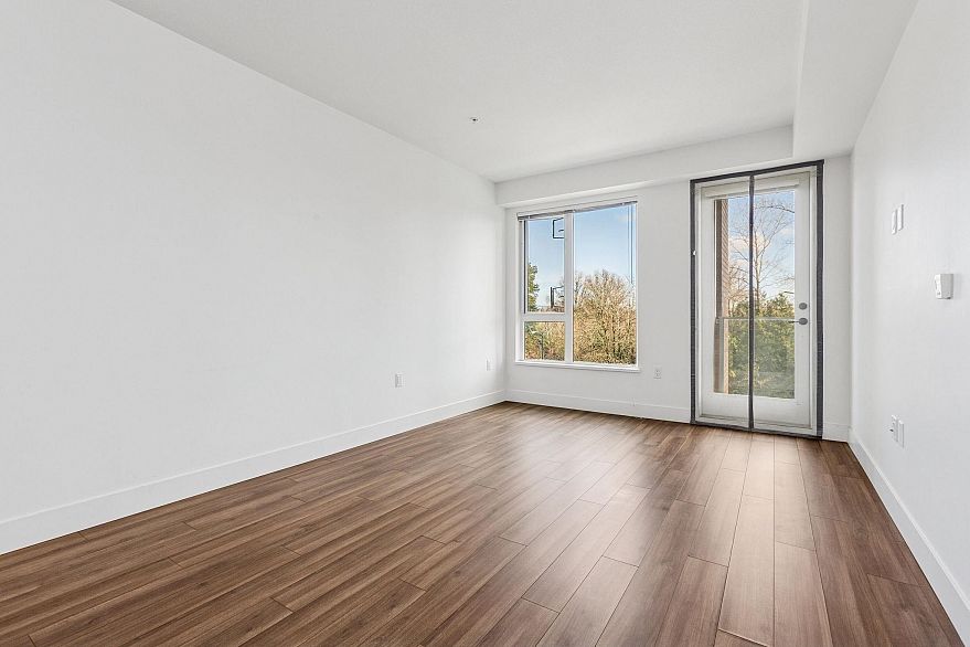 405 6933 Cambie Street