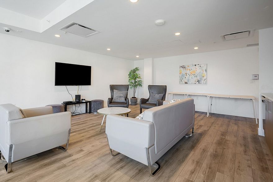 1506 1708 Ontario Street