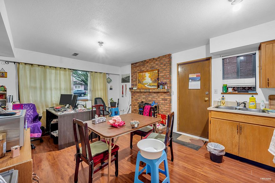 3334 Archimedes Street